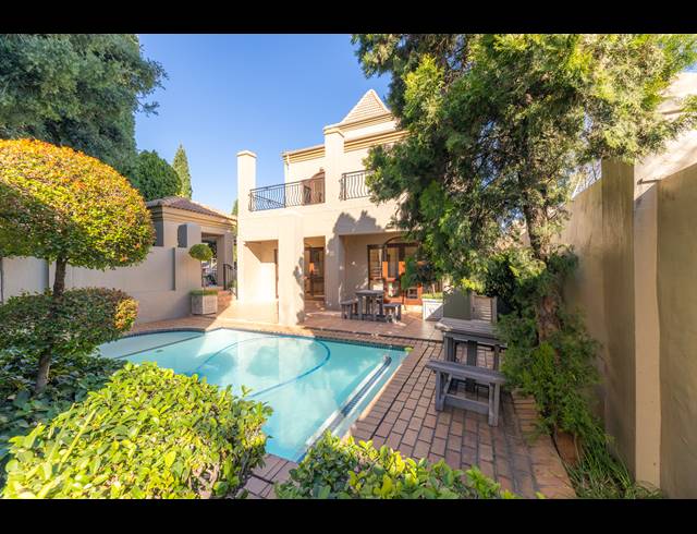 1 BEDROOM APARTMENT FOR SALE IN LONEHILL